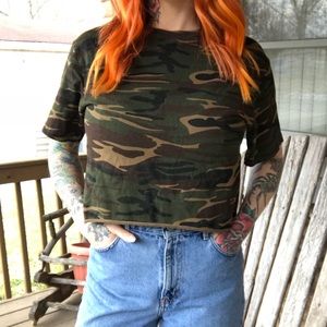 Camo cropped tee